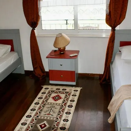 招待所 Bazzar 2 *