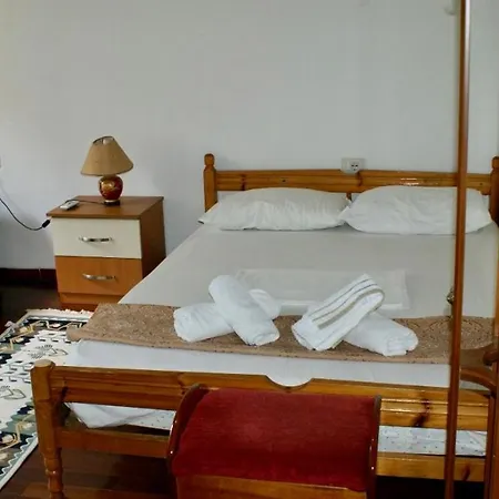 Bazzar 2 * Gjirokastër