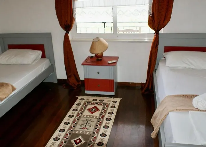 Casa de hóspedes Bazzar 2 *